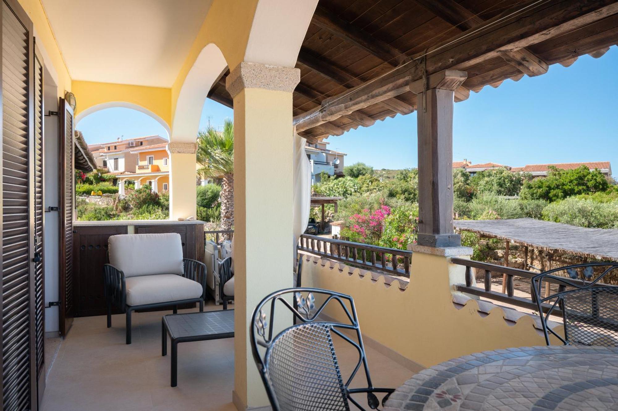 Spiaggia Bianca Pedra Rosa - Your House In Sardinia Гольфо-Аранчі Номер фото