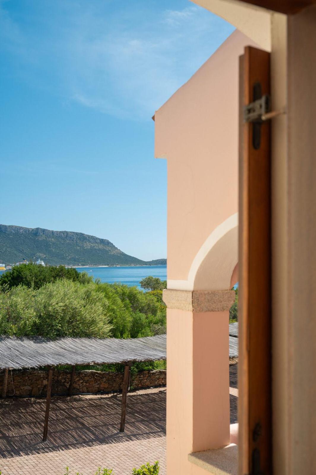Spiaggia Bianca Pedra Rosa - Your House In Sardinia Гольфо-Аранчі Екстер'єр фото